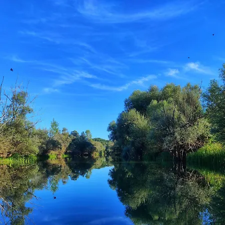 Kuca Za Odmor Elena Διαμέρισμα Vrlika