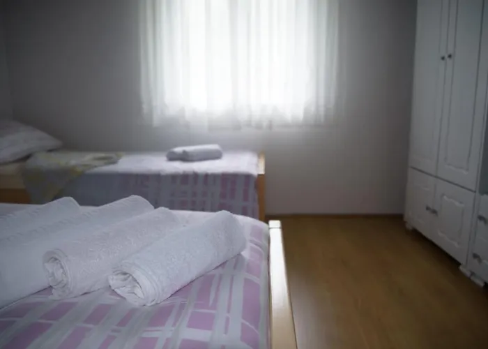 Kuca Za Odmor Elena Vrlika